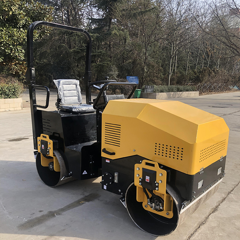 Model of roadbed compaction operation | LTC302 roller