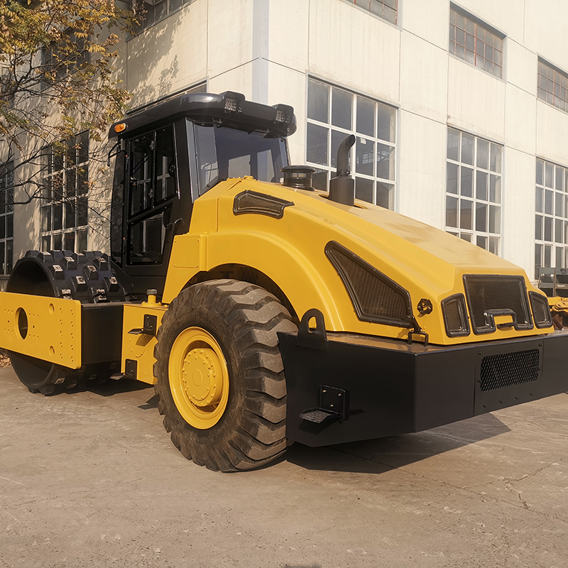 LT618SD Double Amplitude Vibratory Roller: Boosting Compaction Efficiency in Eng