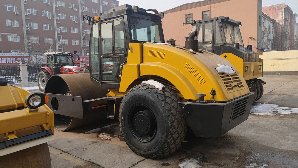 LT212B-18.jpg