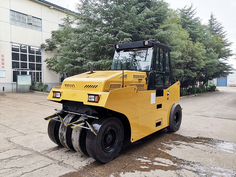 Star Performer | LTP1016H Pneumatic Tire Roller: Efficient, Comfortable & Reliable Compaction Solution