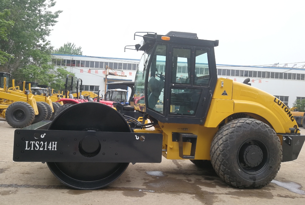 LTS214H Full Hydraulic Single Drum Vibratory Roller | Precision Compaction Equipment for High-Quality Engineering