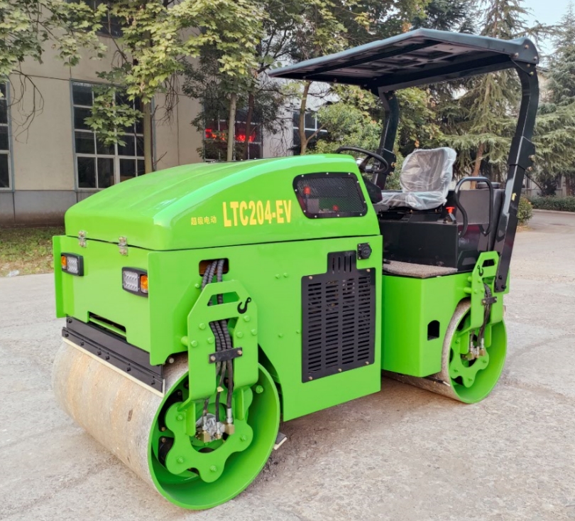 Green Intelligent Manufacturing Empowers Industrial Transformation | LUTONG LTC204EV Electric Roller